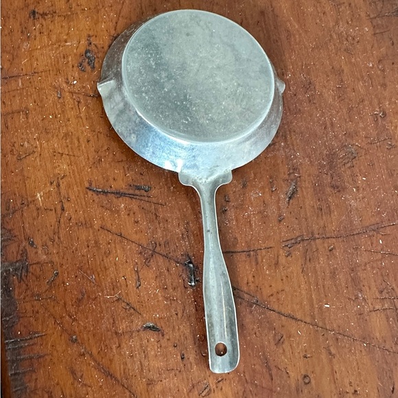 Vintage Skillet toy - Picture 2 of 3